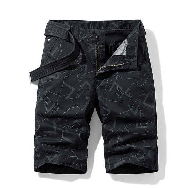 2021 summer men's camouflage cotton zipper casual pocket regular five-point pants military cargo plus size shorts, White;black
2021 summer men's camouflage cotton zipper casual pocket regular five-point pants military cargo plus size shorts, White;black