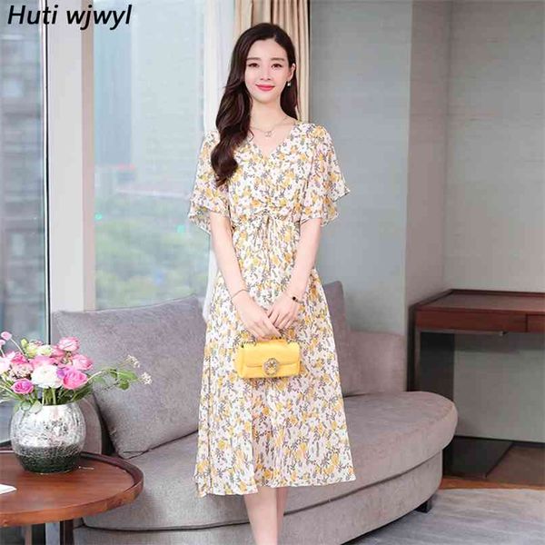korean floral chiffon midi dresses summer vintage plus size print beach maxi sundress elegant women bodycon party vestidos 210528, Black;gray
korean floral chiffon midi dresses summer vintage plus size print beach maxi sundress elegant women bodycon party vestidos 210528, Black;gray