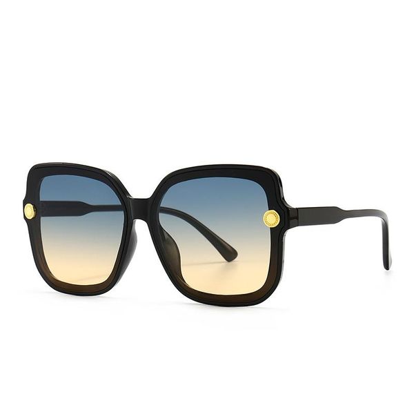 sunglasses vintage fashion square women big frame sun glasses black gradient female, White;black
sunglasses vintage fashion square women big frame sun glasses black gradient female, White;black