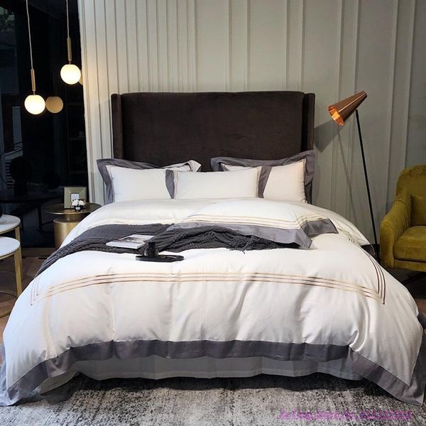 1.8mbedding set light luxury 80long-staple cotton home textile solid color pure simple modern nordic american quilt cover bedding sets
1.8mbedding set light luxury 80long-staple cotton home textile solid color pure simple modern nordic american quilt cover bedding sets