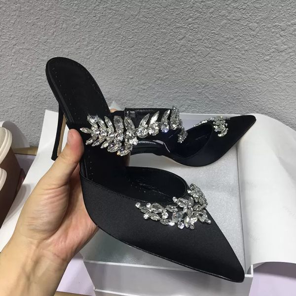 luxury designers crystal slippers embellished silk shoes heels sandals for women heel dress shoe evening slingback strap sandal slipper fact, Black
luxury designers crystal slippers embellished silk shoes heels sandals for women heel dress shoe evening slingback strap sandal slipper fact, Black