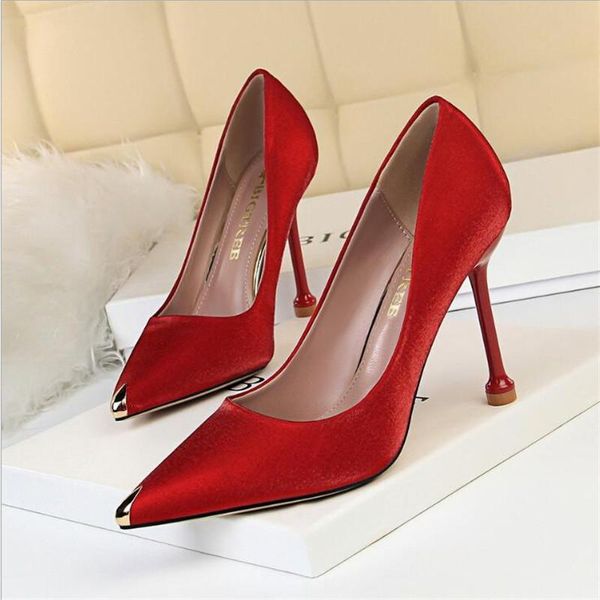 dress shoes autumn heels women banquet elegant high silk satin heeled pointed slim pumps women's g1823-1, Black
dress shoes autumn heels women banquet elegant high silk satin heeled pointed slim pumps women's g1823-1, Black