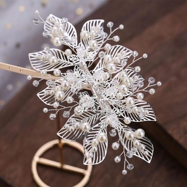 hair clips & barrettes pearls wedding for women fashoin alloy hairpins exquisite flower leaf barrette bridal jewelry accessories, Golden;silver
hair clips & barrettes pearls wedding for women fashoin alloy hairpins exquisite flower leaf barrette bridal jewelry accessories, Golden;silver