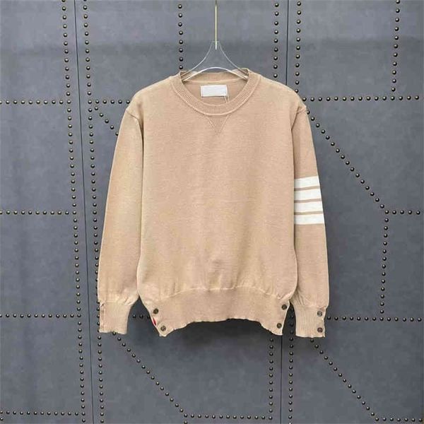 chaopai autumn new loose comfortable simple leisure terry splicing round neck pullover sweater, White
chaopai autumn new loose comfortable simple leisure terry splicing round neck pullover sweater, White