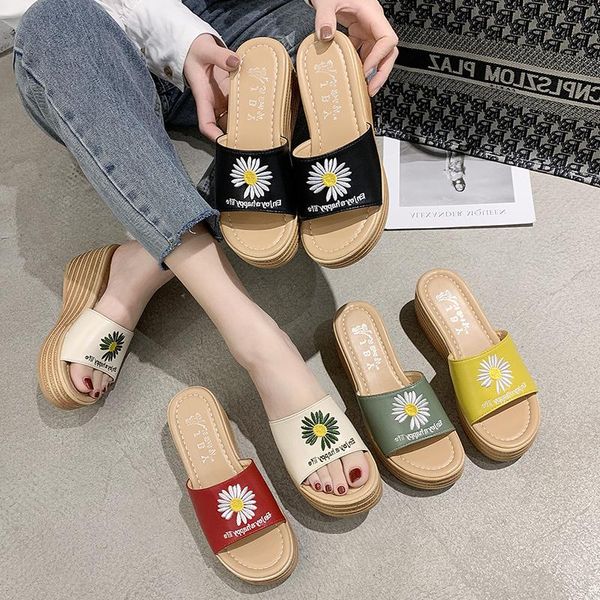 slippers 2021 summer female thick soled high - quality fashion embroidered sandals manufacturers direct sales special offer, Black
slippers 2021 summer female thick soled high - quality fashion embroidered sandals manufacturers direct sales special offer, Black