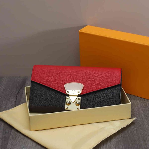luxury designers women's long coin wallets leather messenger bag classic flowers wallet with original box, Red;black
luxury designers women's long coin wallets leather messenger bag classic flowers wallet with original box, Red;black