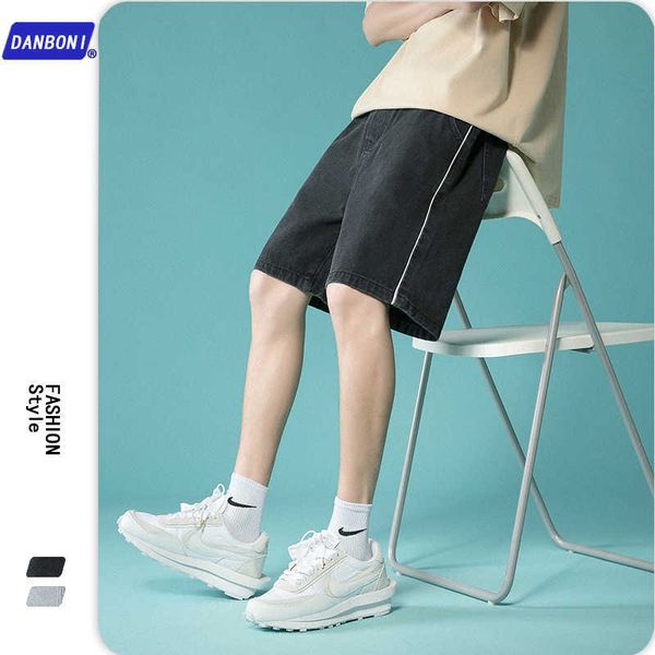 men's dbn # denim shorts 2021 summer korean fashion straight wash loose brand capris, Blue
men's dbn # denim shorts 2021 summer korean fashion straight wash loose brand capris, Blue