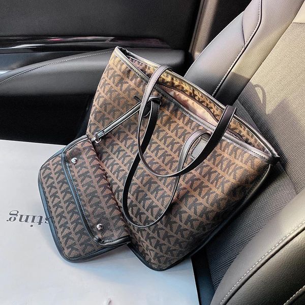 cross body high capacity pu leather crossbody designer bags 2021 winter large shoulder handbags and purses female tote lady hand bag
cross body high capacity pu leather crossbody designer bags 2021 winter large shoulder handbags and purses female tote lady hand bag