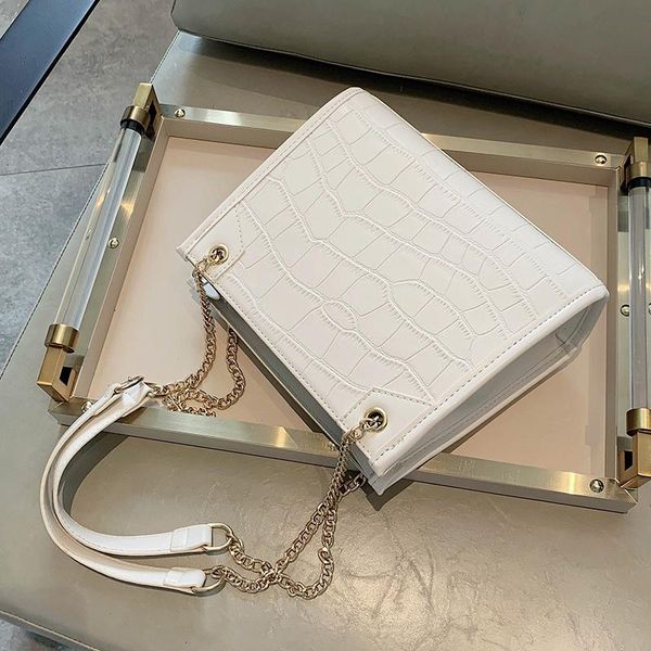 evening bags versatile foreign style small bag women's 2021 fashion chain messenger korean version net red single
evening bags versatile foreign style small bag women's 2021 fashion chain messenger korean version net red single