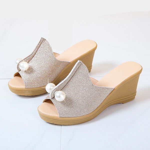 slippers 2021 bling high feel flip flop woman platform wedges fashion mules shoes women house for zapatillas casa, Black
slippers 2021 bling high feel flip flop woman platform wedges fashion mules shoes women house for zapatillas casa, Black