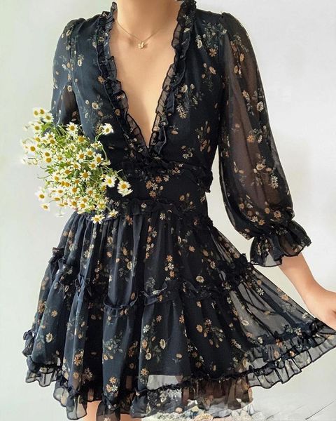 casual dresses full length floral long sleeve v-neck closed waist edge dress fashion women's temperament elegant chiffon miniski, Black;gray
casual dresses full length floral long sleeve v-neck closed waist edge dress fashion women's temperament elegant chiffon miniski, Black;gray