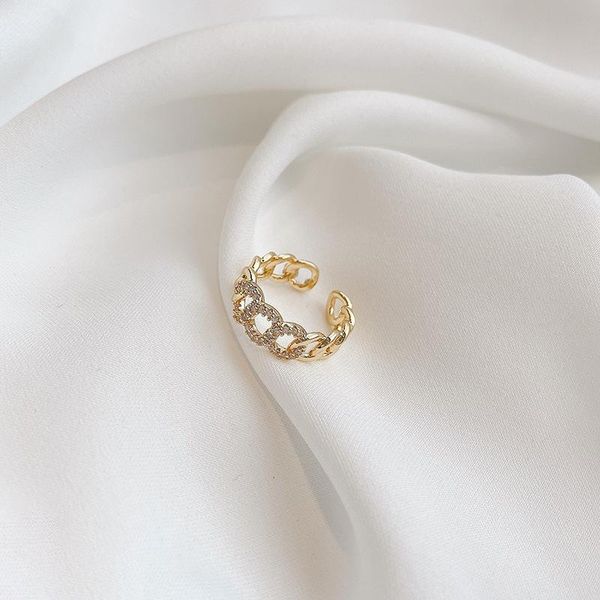 wedding rings j121 korean fashion metal ring buckle opening design copper zircon girl index finger party gift woman jewelry 2021, Slivery;golden
wedding rings j121 korean fashion metal ring buckle opening design copper zircon girl index finger party gift woman jewelry 2021, Slivery;golden