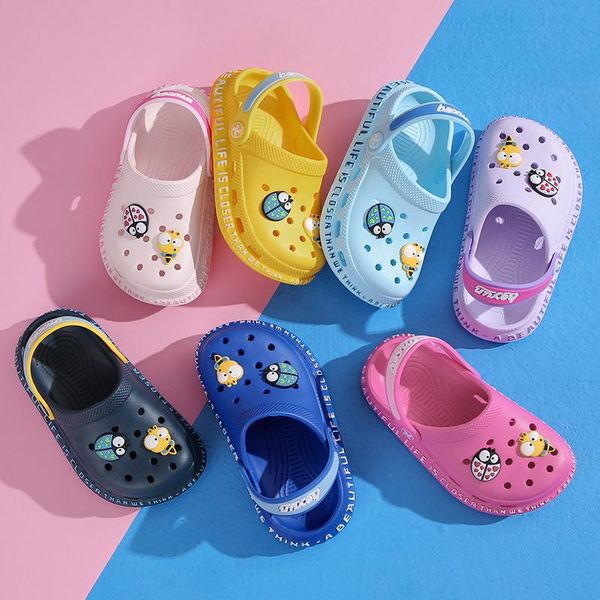 slipper children summer 2021 cartoon duck sandals quick-dry beach kids clogs slippers light-weight wear-resistant boy girl slip-on shoes, Black;grey 
slipper children summer 2021 cartoon duck sandals quick-dry beach kids clogs slippers light-weight wear-resistant boy girl slip-on shoes, Black;grey