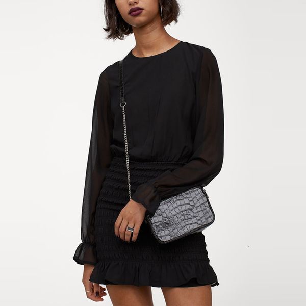 dresses ruffled elastic mini black women long sleeve o neck casual elegant es woman chic back opening smock vestidos, Black;gray
dresses ruffled elastic mini black women long sleeve o neck casual elegant es woman chic back opening smock vestidos, Black;gray