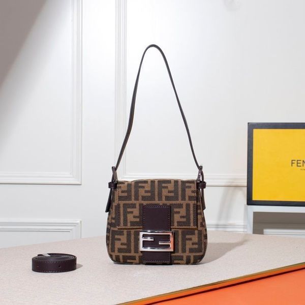 light luxury 2021 fashion trend retro french club bag advanced leisure one shoulder old flower versatile messenger bag luxurys designersysj
light luxury 2021 fashion trend retro french club bag advanced leisure one shoulder old flower versatile messenger bag luxurys designersysj