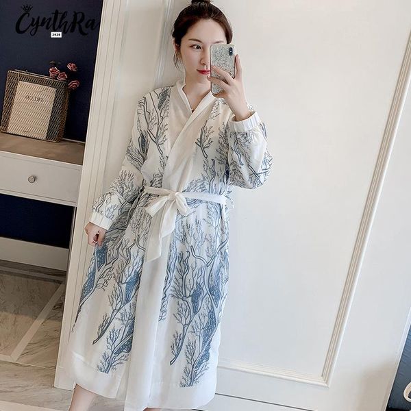 robes women's autumn embroidered lace tie bathrobe with long sleeves mid-thick warmth comfort ladies nightdress sleepwear, Black;red
robes women's autumn embroidered lace tie bathrobe with long sleeves mid-thick warmth comfort ladies nightdress sleepwear, Black;red
