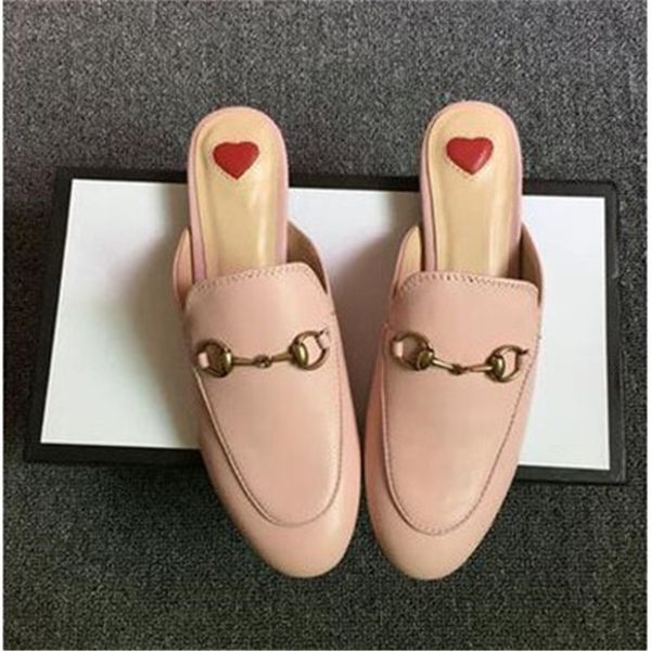 2022 designer slippers luxury princetown loafers women men fashion sandals genuine leather loafers flat heel classic black different colors
2022 designer slippers luxury princetown loafers women men fashion sandals genuine leather loafers flat heel classic black different colors