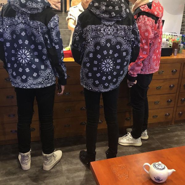 fashion mens pattern jackets letter printing patchwork sunscreen thin coat windbreaker luxury outwear men women love jacket size m-2xl x2077, Black;brown
fashion mens pattern jackets letter printing patchwork sunscreen thin coat windbreaker luxury outwear men women love jacket size m-2xl x2077, Black;brown