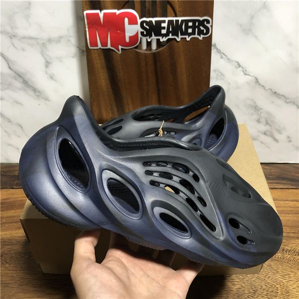 2022 men designer foam runner slippers mens summer indoor pantoufle outdoor non-slip sandals moon grey onyx slides womans fashion beach flat, Black
2022 men designer foam runner slippers mens summer indoor pantoufle outdoor non-slip sandals moon grey onyx slides womans fashion beach flat, Black