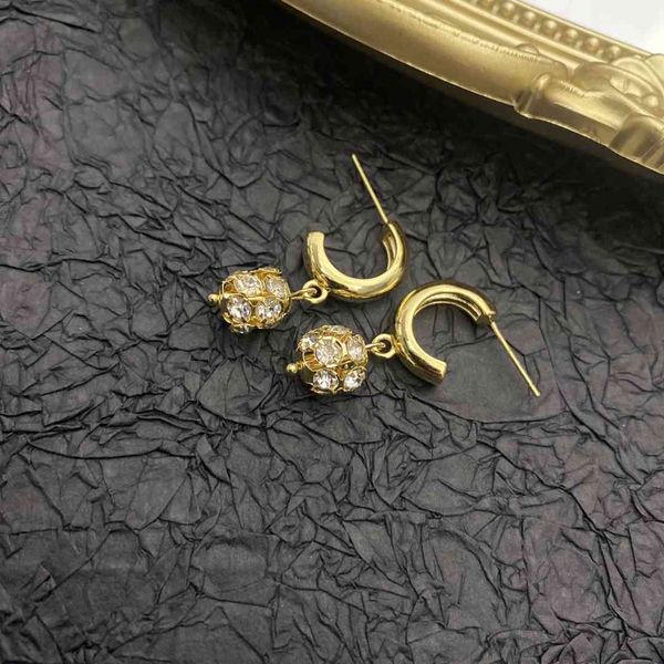 design jewelry new polygonal crystal inlaid small earrings, fashion style, versatile design, earrings and earrings, Golden
design jewelry new polygonal crystal inlaid small earrings, fashion style, versatile design, earrings and earrings, Golden