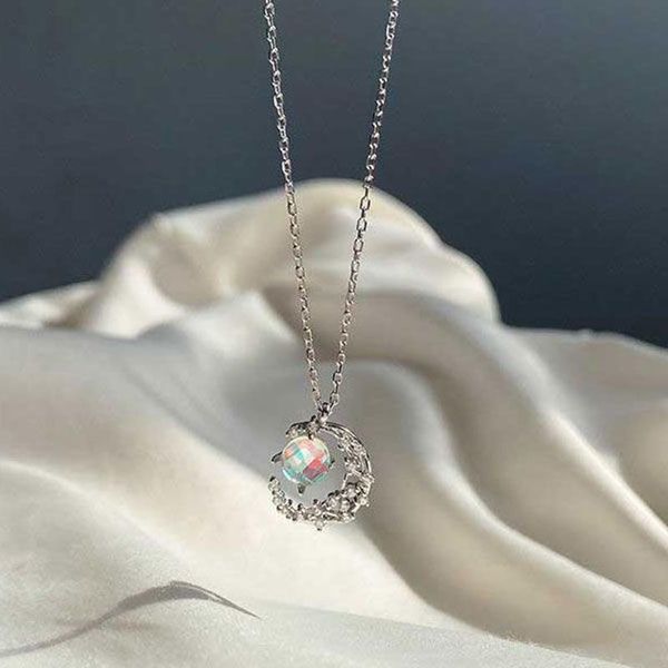 pendant necklaces sweet moon cubic zircon jewelry necklace for woman crescent clavicle chain, Silver
pendant necklaces sweet moon cubic zircon jewelry necklace for woman crescent clavicle chain, Silver