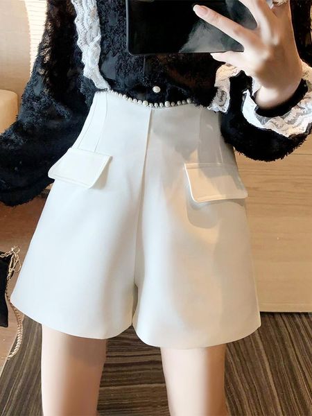 women's shorts casual autumn and winter vertical temperament heavy industry nail beads high waisted, White;black
women's shorts casual autumn and winter vertical temperament heavy industry nail beads high waisted, White;black