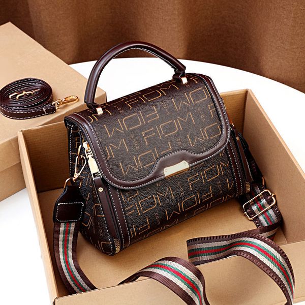 day packs this years popular small bag womens bag 2021 autumn and winter new fashion shoulder messenger bag western style all-matching handb
day packs this years popular small bag womens bag 2021 autumn and winter new fashion shoulder messenger bag western style all-matching handb