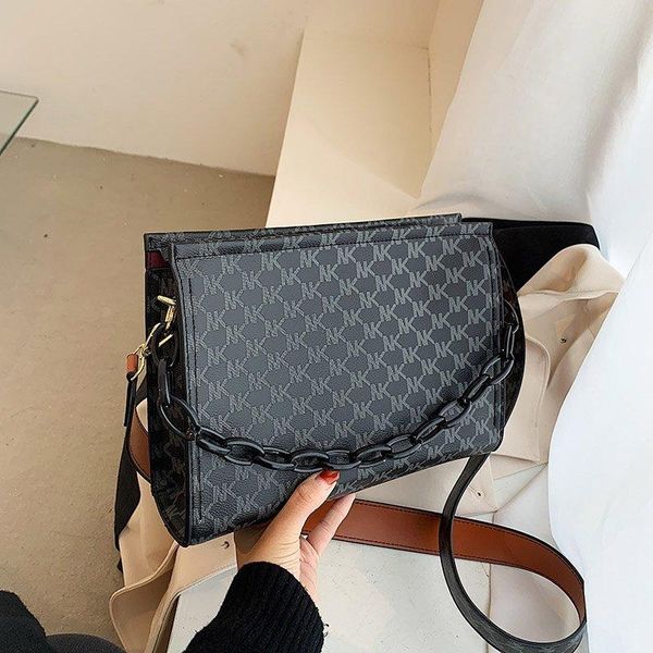 women's bag textured 2021 chain luxury designer bags for women fashion handbag messenger shoulder cross body
women's bag textured 2021 chain luxury designer bags for women fashion handbag messenger shoulder cross body