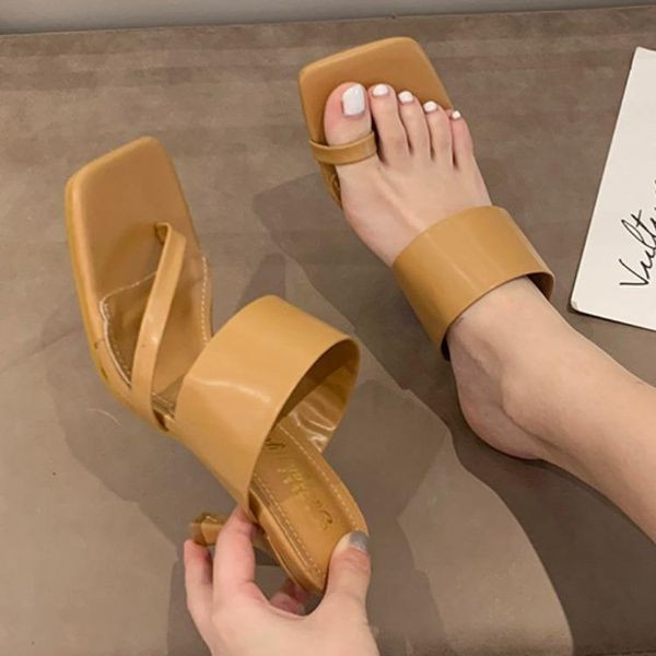 female shoes square toe low slippers heels slides fashion rubber flip flops 2021 high luxury hawaiian thin rome basic pu fabric, Black
female shoes square toe low slippers heels slides fashion rubber flip flops 2021 high luxury hawaiian thin rome basic pu fabric, Black