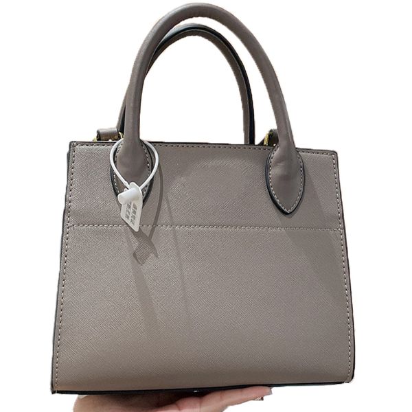 square crossbody bag brand designer simple fashion luxury messenger bag chest pack large-capacity classic
square crossbody bag brand designer simple fashion luxury messenger bag chest pack large-capacity classic