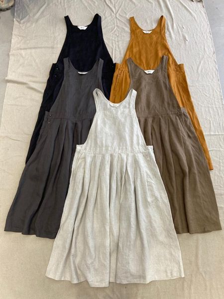 casual dresses japanese literary shoulder-straps dress female 2021 summer sleeveless, Black;gray
casual dresses japanese literary shoulder-straps dress female 2021 summer sleeveless, Black;gray