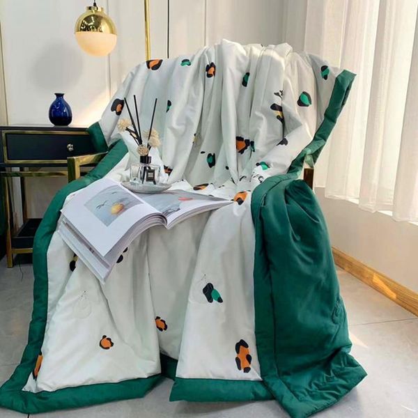 comforters & sets 200*230cm summer blanket washed cotton floral printing air conditioner is used by children students single bed quilt
comforters & sets 200*230cm summer blanket washed cotton floral printing air conditioner is used by children students single bed quilt