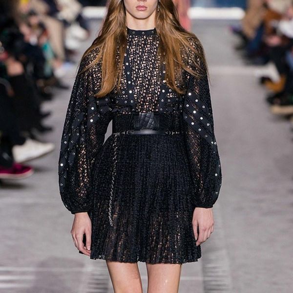 casual dresses runway designer autumn and winter elegant lace rivets women dress round neck long sleeve vintage mini, Black;gray
casual dresses runway designer autumn and winter elegant lace rivets women dress round neck long sleeve vintage mini, Black;gray