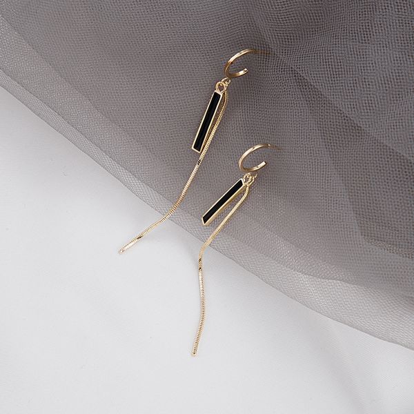 925 silver needle korean temperament commuting geometric long earrings classic semicircle rectangular pendant tassel earrings
925 silver needle korean temperament commuting geometric long earrings classic semicircle rectangular pendant tassel earrings