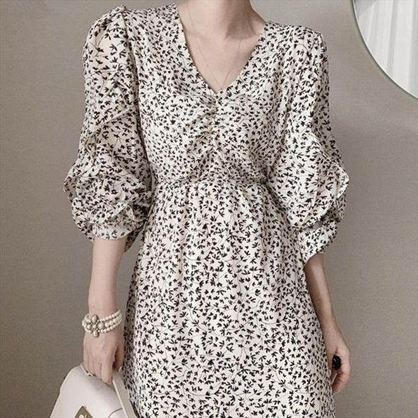 one piece korean chiffon fall women dresses v neck long sleeve floral slim irregular fish tail edges womens, Black;gray
one piece korean chiffon fall women dresses v neck long sleeve floral slim irregular fish tail edges womens, Black;gray