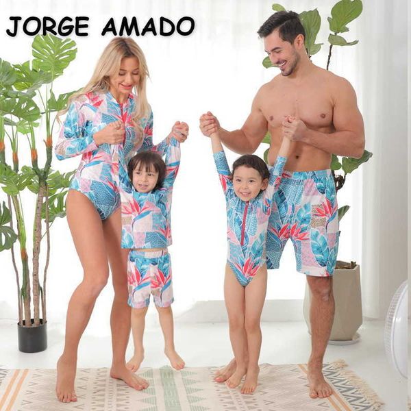 summer family matching 4-pcs sets long sleeves swimwear + trunksmom dad boys girl swimsut e332 210610, Blue
summer family matching 4-pcs sets long sleeves swimwear + trunksmom dad boys girl swimsut e332 210610, Blue