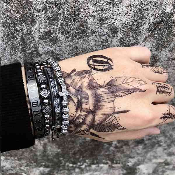 men bracelet 4pcs/set crown charms jewelry macrame beads bracelets braiding man luxury for women gift valentine's day christmas, Golden;silver
men bracelet 4pcs/set crown charms jewelry macrame beads bracelets braiding man luxury for women gift valentine's day christmas, Golden;silver
