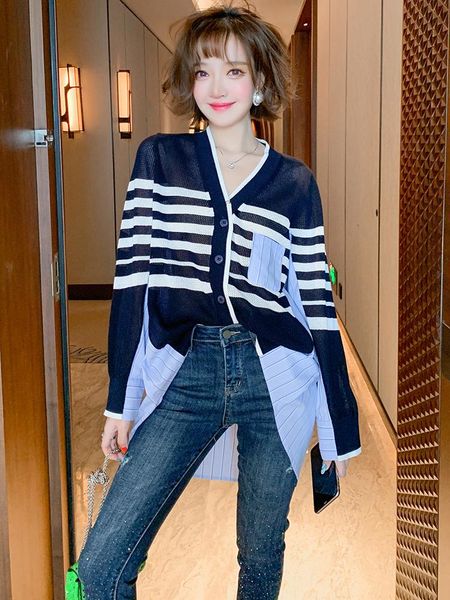 women's tracksuits hit color stripes knitted panel shirt v-neck single-breasted loose silhouette 2021 early autumn style, Gray
women's tracksuits hit color stripes knitted panel shirt v-neck single-breasted loose silhouette 2021 early autumn style, Gray