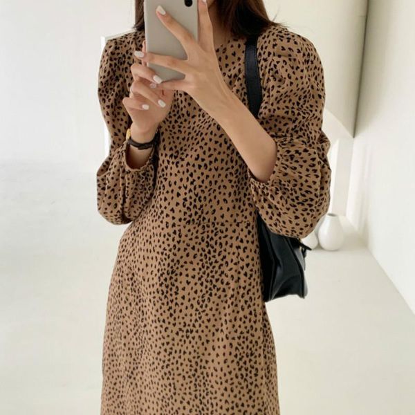 casual dresses women autumn puff sleeve heart dot vintage loose straight long dress round collar split hem pullover midi, Black;gray
casual dresses women autumn puff sleeve heart dot vintage loose straight long dress round collar split hem pullover midi, Black;gray