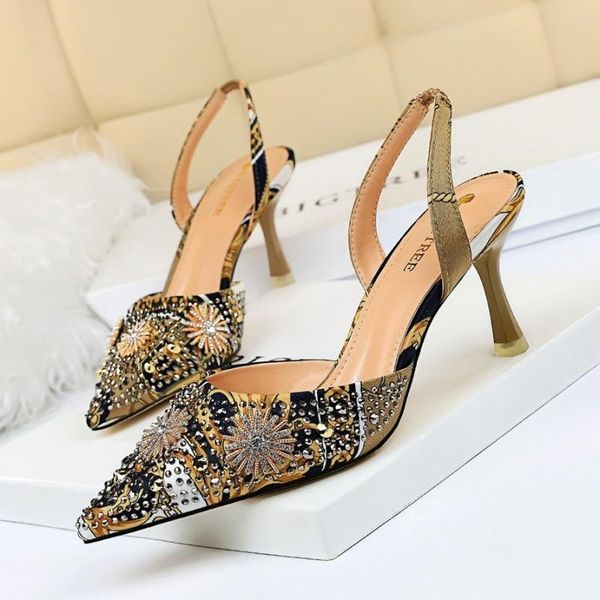 sandals golden women's thin heel 2021 diamond pointed back trip with wine cup and middle of summer shoes, Black
sandals golden women's thin heel 2021 diamond pointed back trip with wine cup and middle of summer shoes, Black