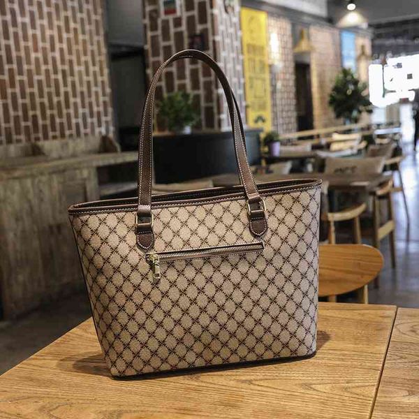 bag new fashion high-capacity handbag women's leather versatile fashion shoulder commuter tote purse sale
bag new fashion high-capacity handbag women's leather versatile fashion shoulder commuter tote purse sale