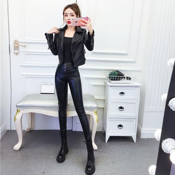 women's two piece pants women 2021 spring autumn fashion sets female full sleeve crop jacket+ sling +pants suit casual pu leather 3 set, White
women's two piece pants women 2021 spring autumn fashion sets female full sleeve crop jacket+ sling +pants suit casual pu leather 3 set, White