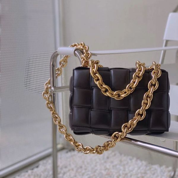 wholesale bottage bvs advanced customization thick chain woven pillow wrapped with cowhide alloy original thick handbag yw
wholesale bottage bvs advanced customization thick chain woven pillow wrapped with cowhide alloy original thick handbag yw