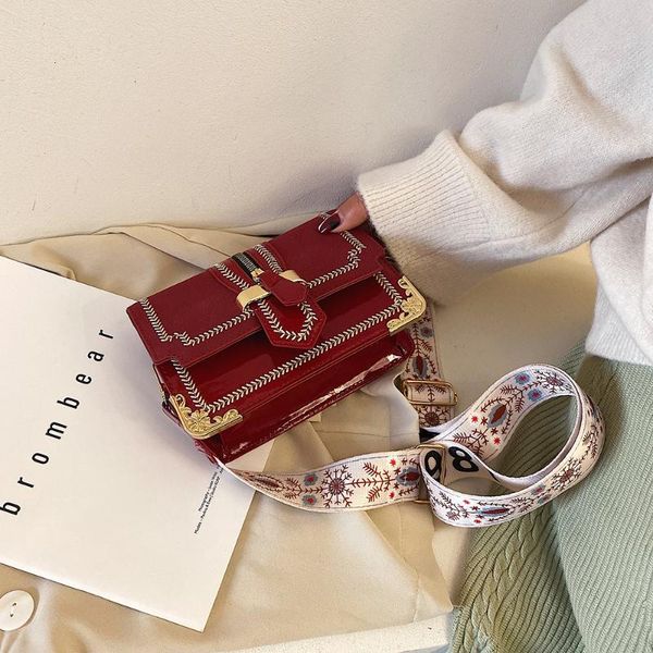 on the small bag foreign gas women's 2021 trendy simple one-shoulder sen retro broadband stiletto cross body
on the small bag foreign gas women's 2021 trendy simple one-shoulder sen retro broadband stiletto cross body