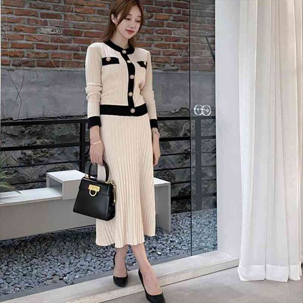 korean 2 pieces knitting lounge set o neck breasted cardigan long sleeve crop high waist skirt hit color women, White
korean 2 pieces knitting lounge set o neck breasted cardigan long sleeve crop high waist skirt hit color women, White