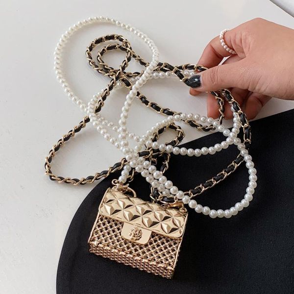 evening bags women metal mini earphone bag rhombic chain hanging neck female waist messenger 2021tide fashion shoulder
evening bags women metal mini earphone bag rhombic chain hanging neck female waist messenger 2021tide fashion shoulder