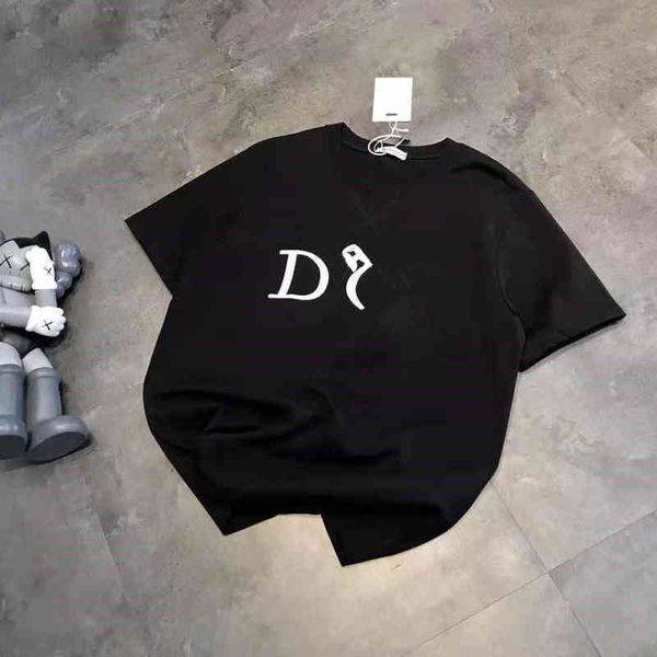 2022 factory wholesale new trendy di + spring summer three-dimensional embroidery paperclip casual simple breathable comfortable men's, White
2022 factory wholesale new trendy di + spring summer three-dimensional embroidery paperclip casual simple breathable comfortable men's, White