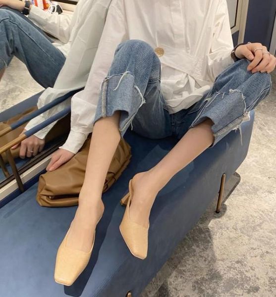 mules for women 2021 ladies' slippers low luxury slides square toe female shoes designer heels block cover soft basic rubber, Black
mules for women 2021 ladies' slippers low luxury slides square toe female shoes designer heels block cover soft basic rubber, Black