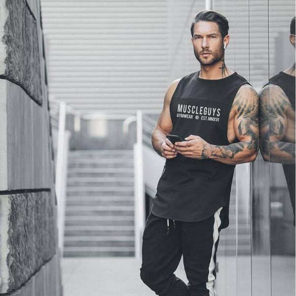 new bodybuilding sports tank men gym fitness workout sleeveless shirt mesh o neck stringer singlet casual fashion vest 210421, White;black
new bodybuilding sports tank men gym fitness workout sleeveless shirt mesh o neck stringer singlet casual fashion vest 210421, White;black
