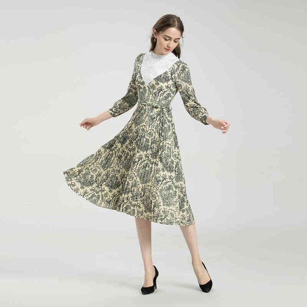 runway 2021 spring embroidered woman collar long print retro stylish fashion dress, Black;gray
runway 2021 spring embroidered woman collar long print retro stylish fashion dress, Black;gray